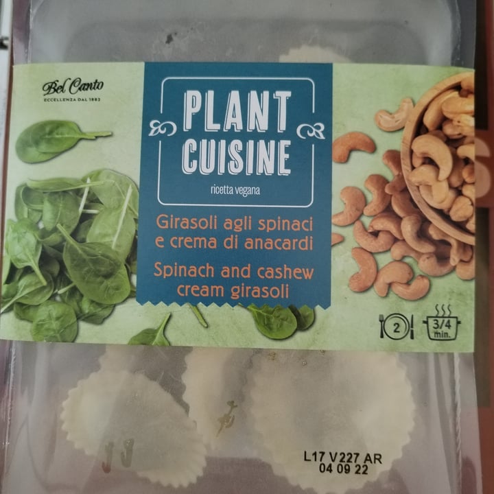 review photo of plant cuisine Girasoli agli spinaci con crema di anacardi shared by @carolinag on 04 Sep 2022 - review