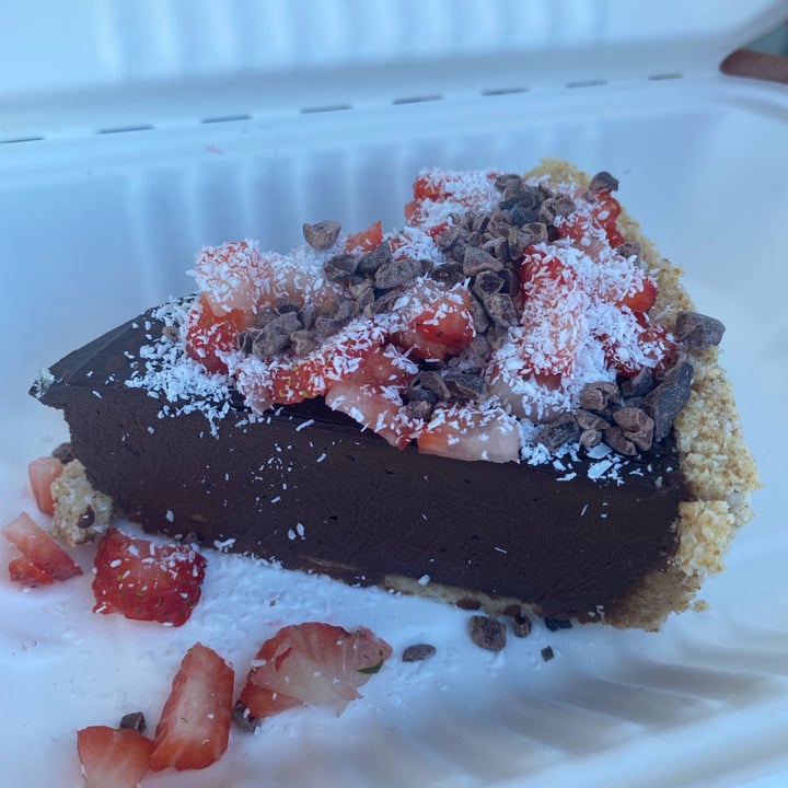 review photo of Blended Health Cafe & Catering Homemade Vegan Chocolate Tart shared by @kelsoeatskindly on 22 Dec 2020 - review