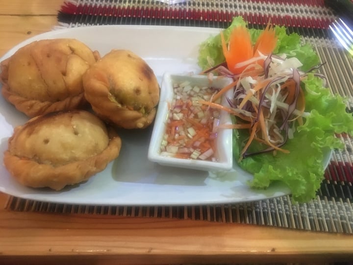 photo of Taste From Heaven Samosas shared by @gillhibbitt on  16 Mar 2020 - review