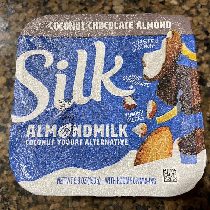 photo of Silk Almondmilk Coconut Chocolate Yogurt Alternative shared by @karenasp on  01 Oct 2021 - review