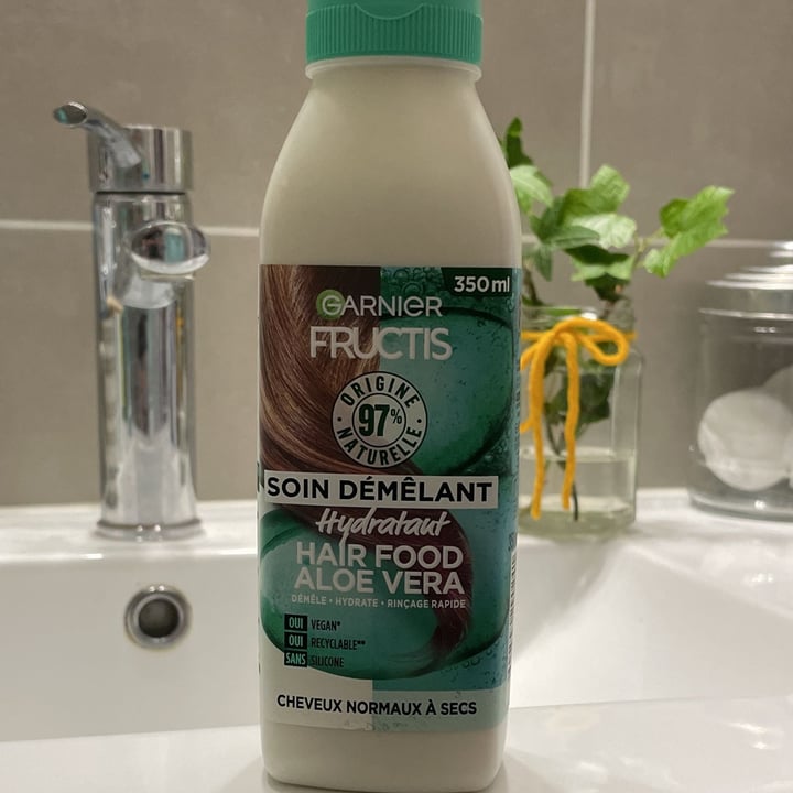 photo of Garnier Hair Food Aloe Vera Soin Démêlant shared by @vannsantos on  13 May 2022 - review