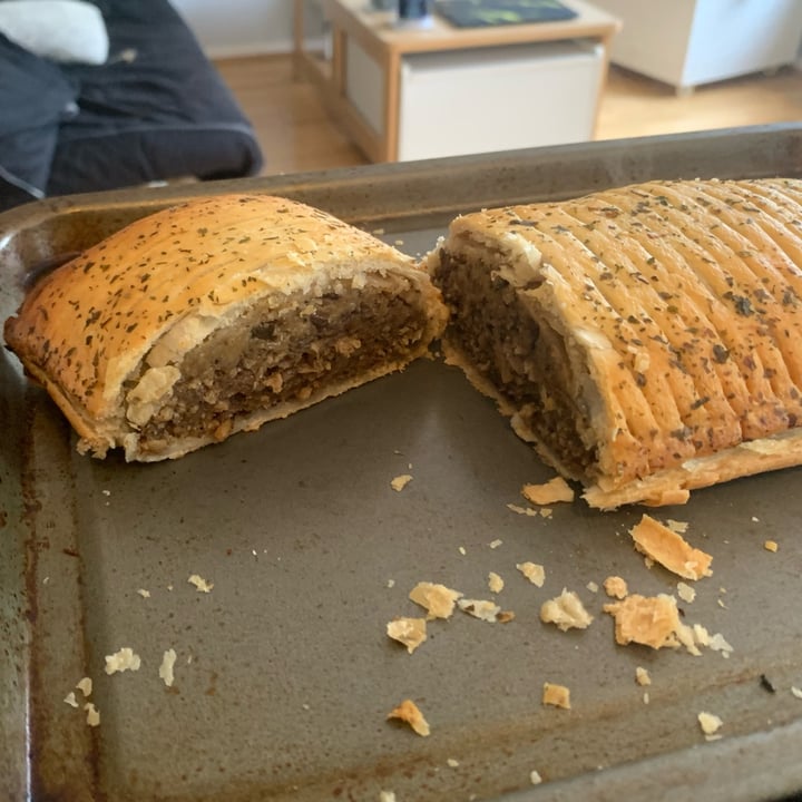 review photo of Morrisons plant revolution Ultimate Wellington shared by @luketaylor on 27 Oct 2022 - review