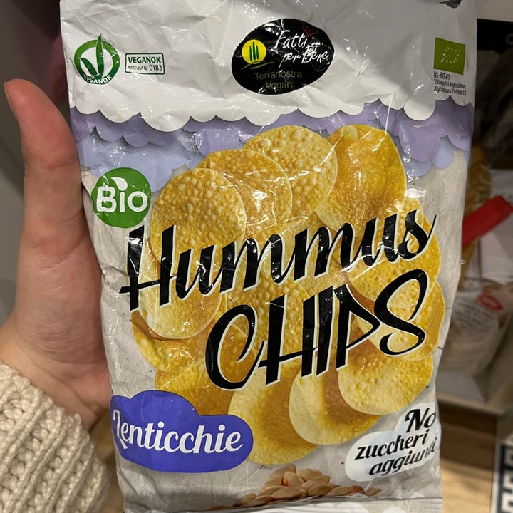 photo of Fatti per bene terranostra vegan Hummus chips shared by @emmacerasi on  15 Apr 2022 - review