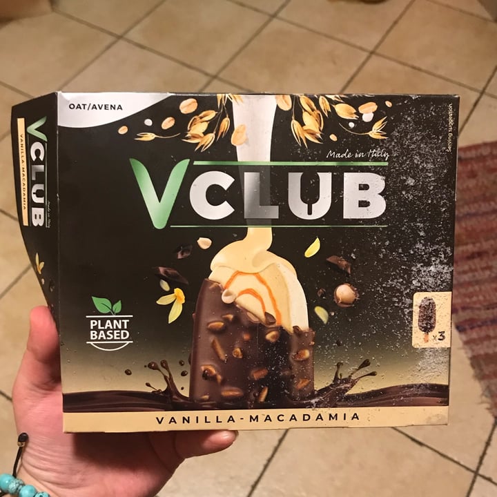 photo of VClub Vanilla-Macadamia shared by @annapaolaserio on  08 Apr 2022 - review