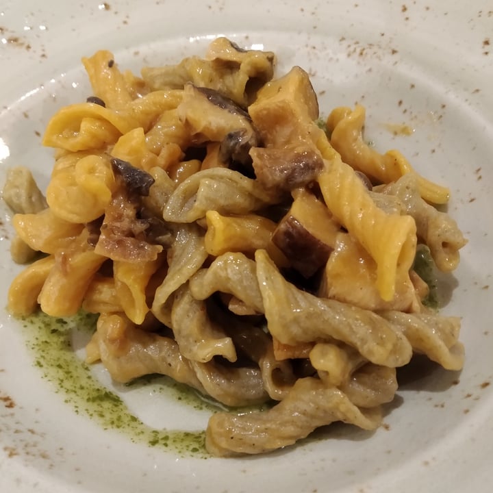photo of Il Rovescio Torchetti ai ceci con funghi shared by @minima5 on  24 Nov 2021 - review