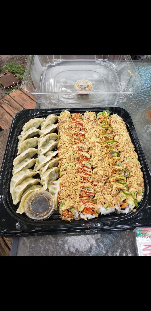 review photo of The Vegan Sushi Spot (inside Kroger) Vegan Sushi shared by @cynthia84 on 25 May 2020 - review