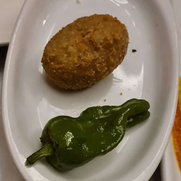photo of Teresa Carles ‘Chicken’ croquettes shared by @tonon on  24 Jun 2022 - review