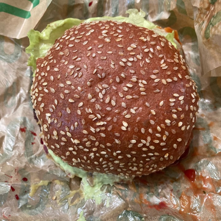 photo of Haya Falafel Primavera Burger shared by @nandop on  23 Oct 2022 - review