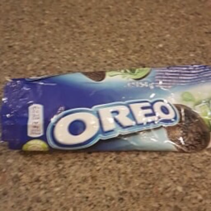 review photo of Mondelēz International Oreo Cool Mint shared by @aimeelynham on 12 Jun 2020 - review