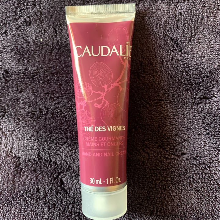 photo of Caudalíe creme de mãos e unhas shared by @mithamye on  05 May 2022 - review