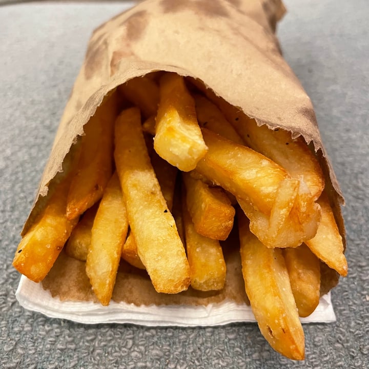 photo of Marty's V Burger Restaurant Fries shared by @janetisvegan on  25 Nov 2021 - review