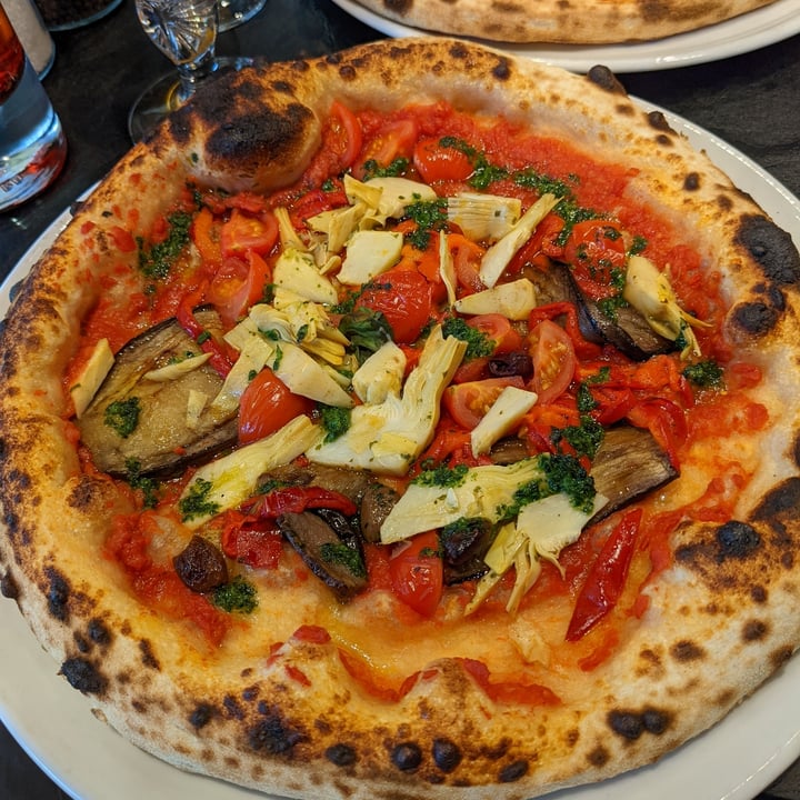 photo of La Piazza Pizza Vegana shared by @benzole on  21 Apr 2022 - review