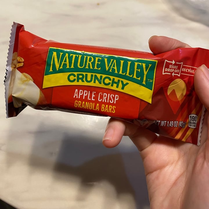 photo of Nature Valley Nature Valley Apple Crisp Granola Bars shared by @yanxiangg on  05 Aug 2021 - review