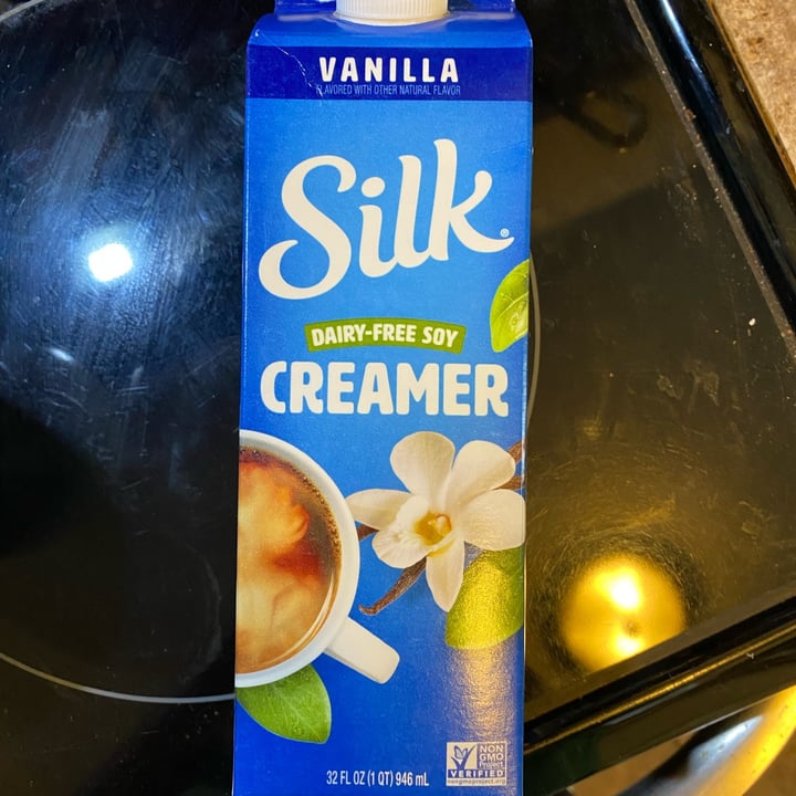 photo of Silk Dairy Free Soy Vanilla Creamer shared by @thedarktower on  19 Nov 2022 - review