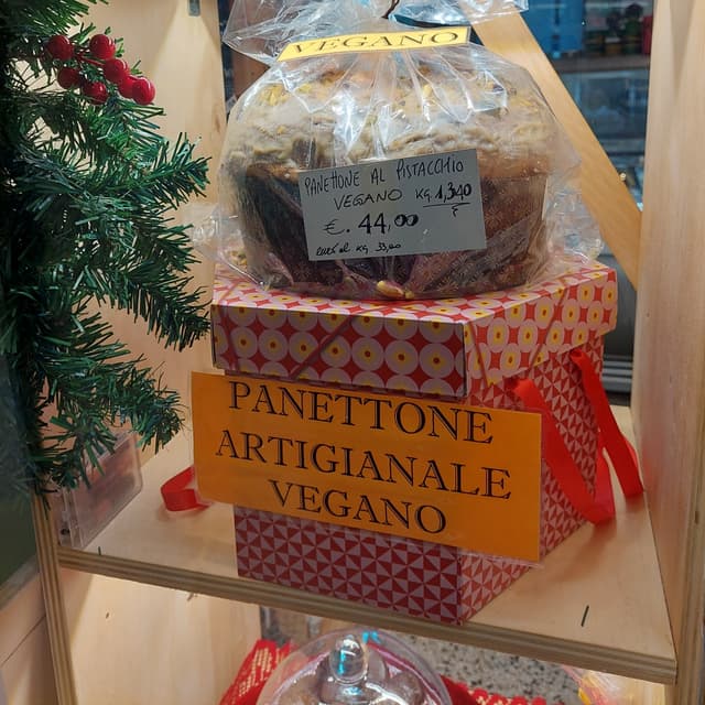 Photo of the dish “Panettone Al Pistacchio Vegan”