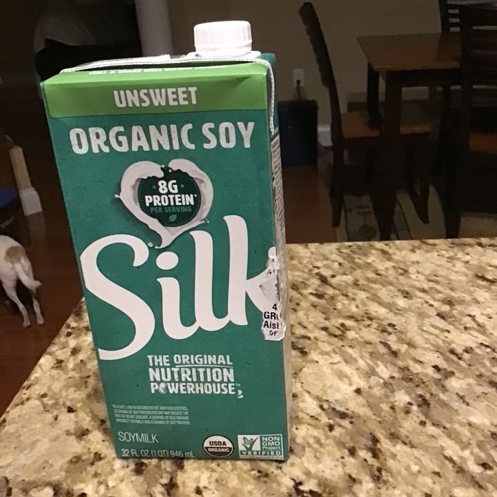 review photo of Silk Organic Unsweet Soymilk shared by @maryyelise on 23 Apr 2020 - review