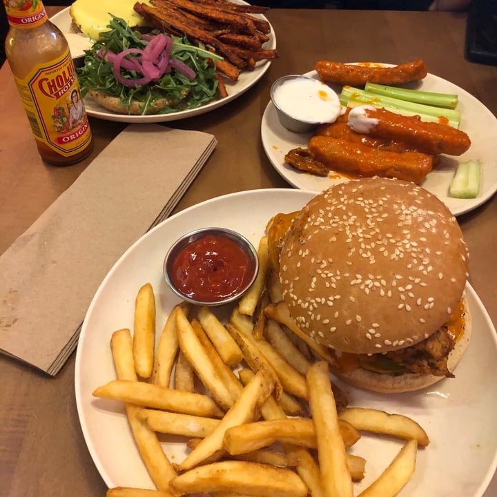 photo of Veggie Grill VG Beyond Burger shared by @addyetveg on  18 Dec 2020 - review