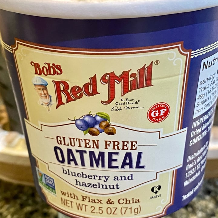 photo of Bob's Red Mill Gluten Free Blueberry Hazelnut Oatmeal Cup shared by @socalkitties on  19 Jul 2022 - review