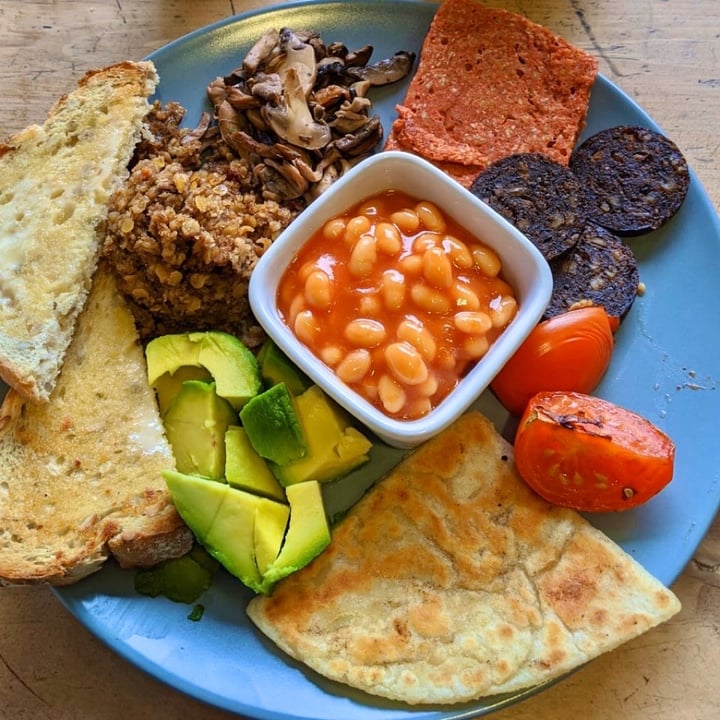photo of The Glasvegan Full Scottish Breakfast with Square Sausage shared by @rikesh on  12 Dec 2019 - review