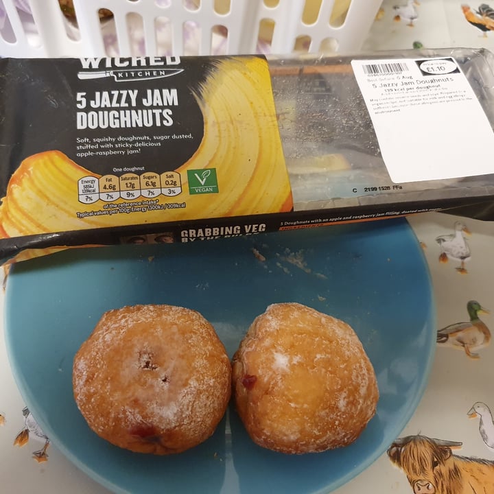 review photo of Wicked Jazzy Jam Doughnuts shared by @rootingforpigs on 22 Aug 2022 - review
