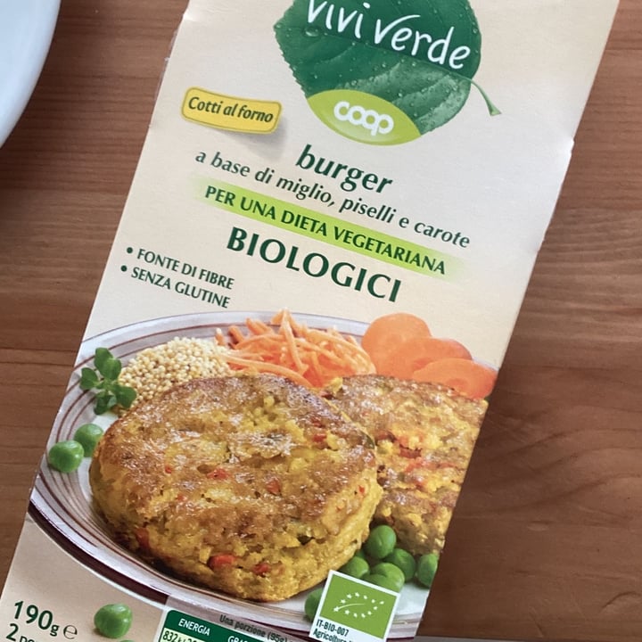 review photo of Vivi Verde Coop Burger di Miglio Piselli e Carote shared by @serenagrazia on 08 Apr 2022 - review