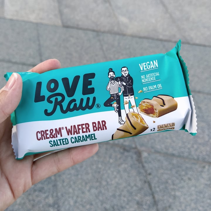 photo of LoveRaw Cre&m Wafer Bar (Salted Caramel) shared by @marinasnchez on  17 Oct 2021 - review