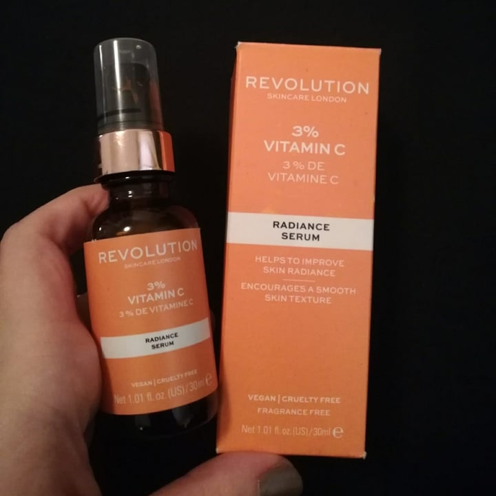 review photo of Revolution Beauty 3% Vitamin C Radiance Serum shared by @queenfinehair on 17 Dec 2021 - review