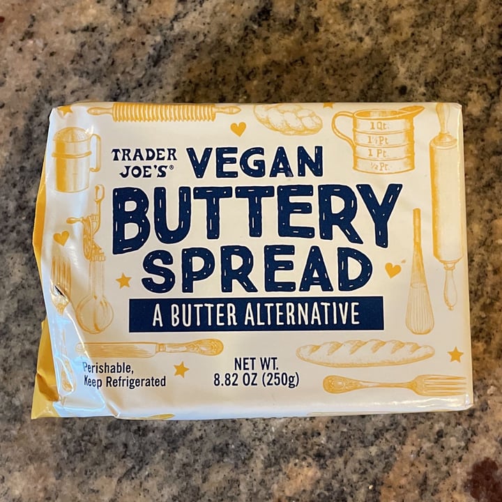 photo of Trader Joe's Vegan Buttery Spread shared by @chazgms on  07 May 2022 - review