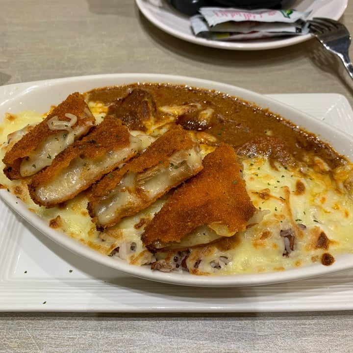 photo of Flavours by Saute Veganised Curry mushroom cutlet baked rice shared by @tsm on  14 Oct 2021 - review