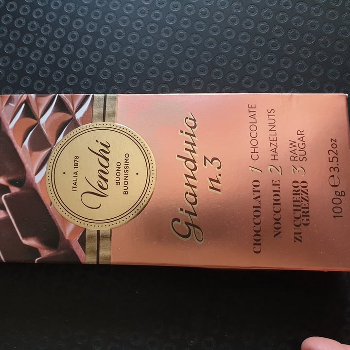 photo of Venchi Gianduia n.3 shared by @fabios on  29 Mar 2022 - review