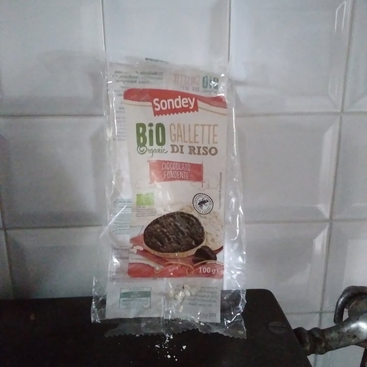 photo of Sondey Bio gallette di riso con cioccolato fondente shared by @nonnoclaudio on  19 Aug 2022 - review