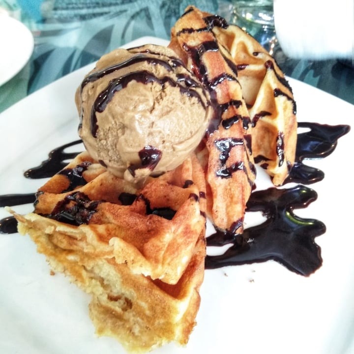 photo of WellSmoocht Signature Fluffy Waffles With Classic R'ice Cream shared by @ryzahandprints on  15 Feb 2020 - review
