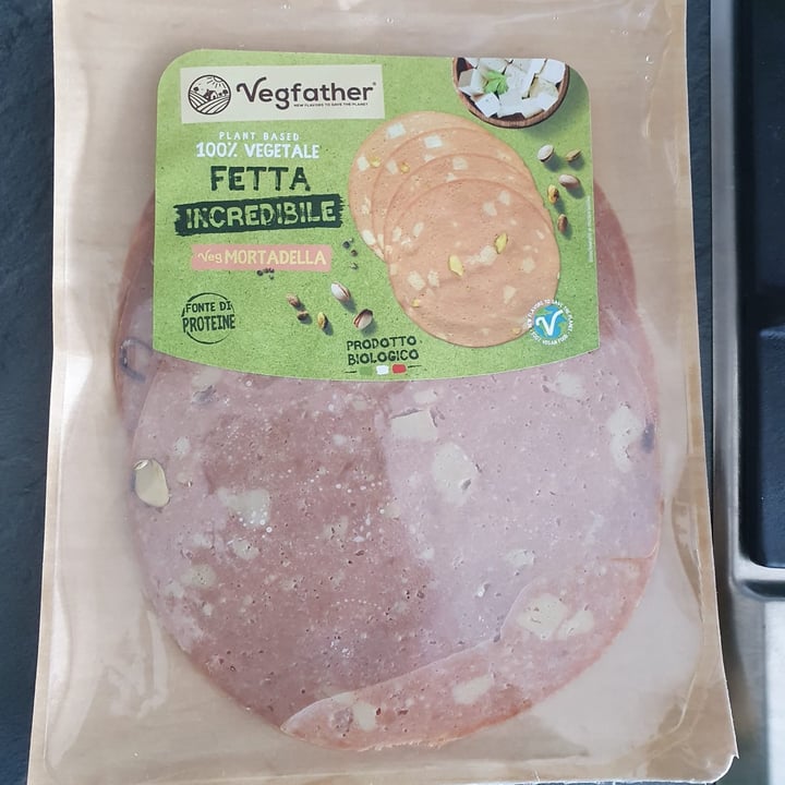 photo of Vegfather Fetta incredibile ai pistacchi shared by @micheladg on  10 Apr 2022 - review