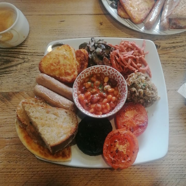 photo of The Glasvegan Full Scottish Breakfast shared by @isabelless on  04 Feb 2022 - review