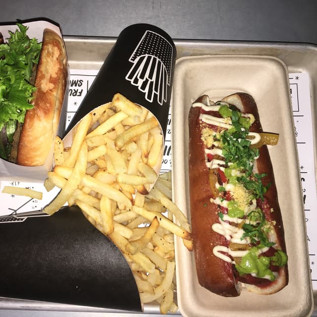 「meatball sub」の料理の写真