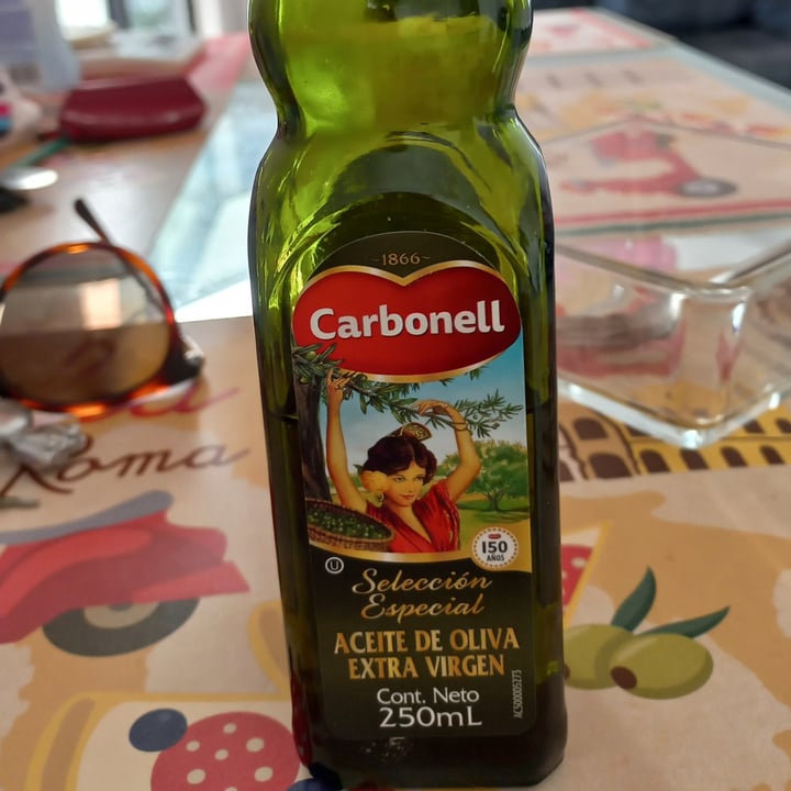 review photo of Carbonell Extra Virgin Olive Oil shared by @suderivero on 10 Mar 2022 - review