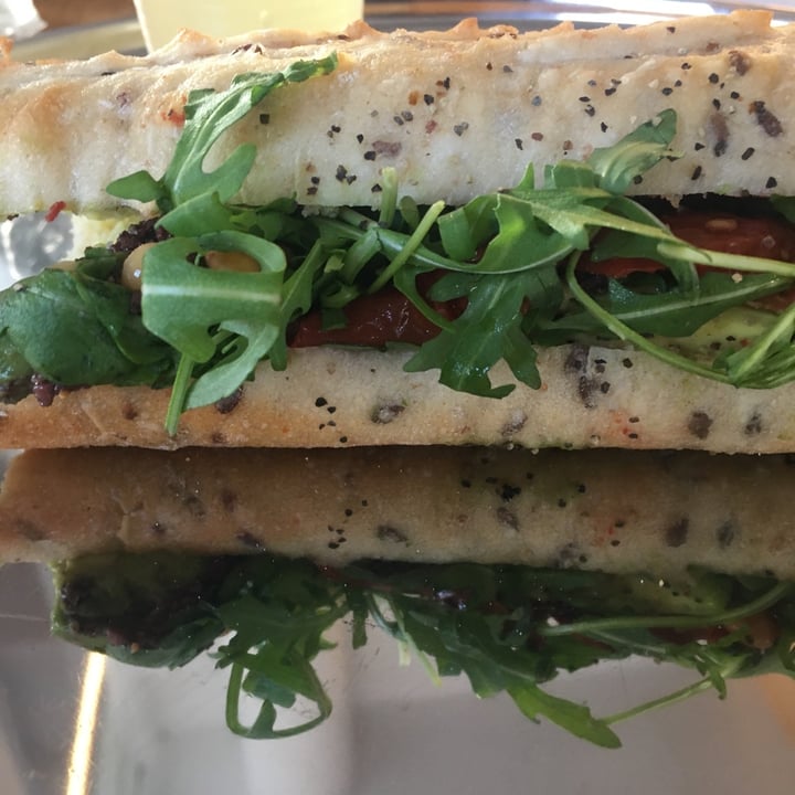 review photo of Pret A Manger Avo, Arugula And Tomato Sandwich shared by @maggieds23 on 25 Dec 2019 - review