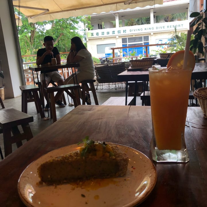 photo of Shaka Passion Fruit & Mango Tart shared by @olia on  02 Dec 2022 - review