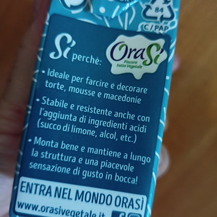 photo of OraSí 100% Plant based crema da montare shared by @marinasacco on  29 Nov 2022 - review