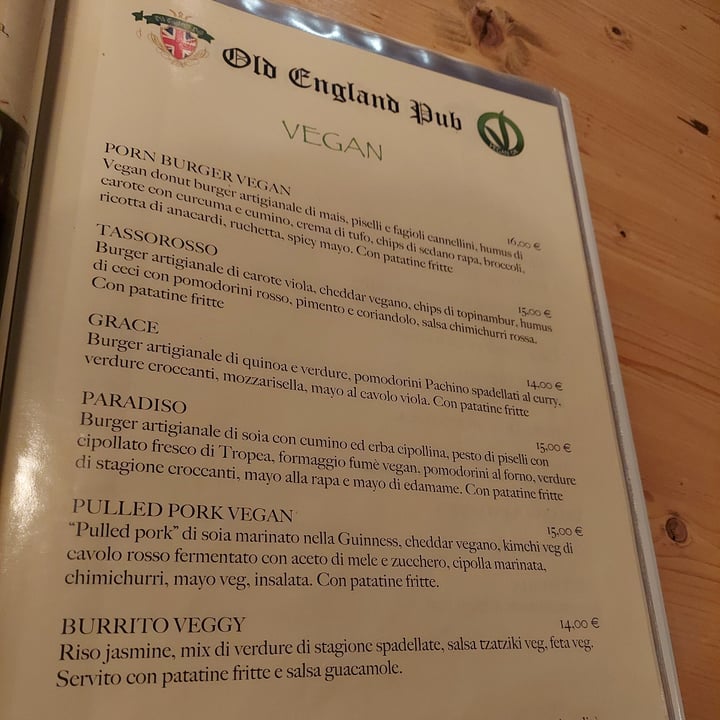 photo of Old England Pub - Pub Birreria Padova Grace vegan shared by @dargina90 on  29 Sep 2022 - review
