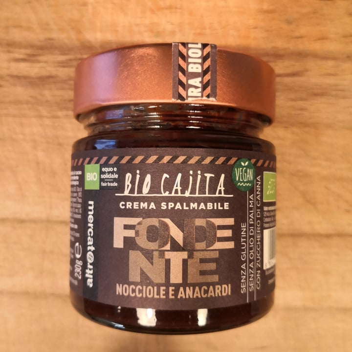 review photo of Altro mercato Bio cajita nocciole e anacardi shared by @maurisio80 on 06 Apr 2022 - review