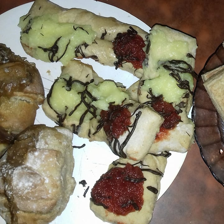 review photo of Oh My Veggie Vegan Bakery Facturas shared by @melanimedina on 14 Jul 2020 - review