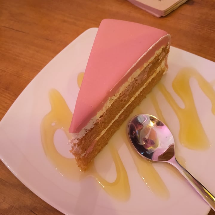 photo of Freedom Cakes Tarta Pantera Rosa shared by @ladycrispy on  26 Oct 2020 - review