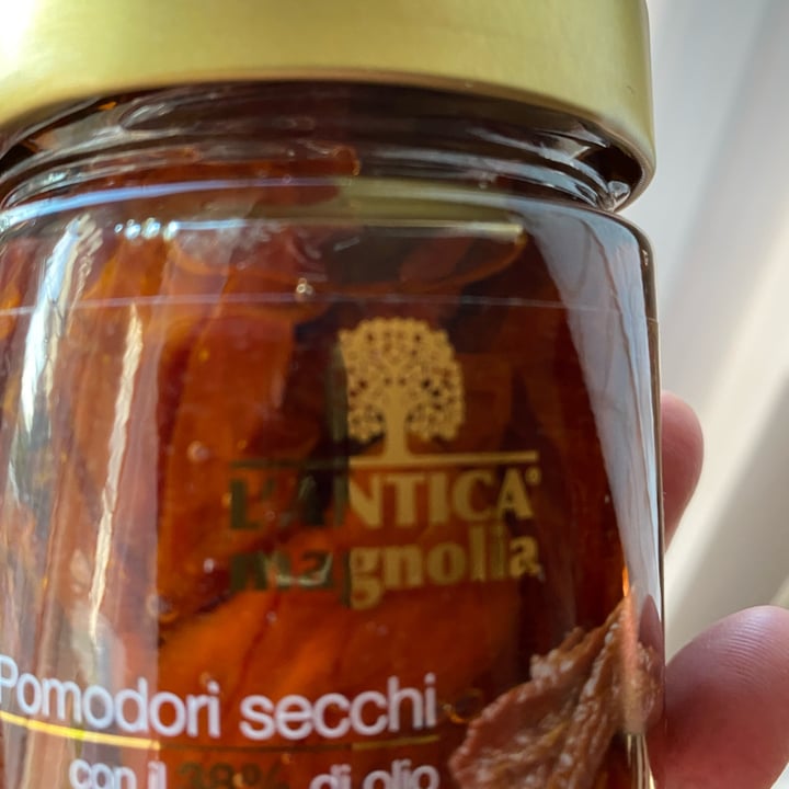 review photo of L'antica magnolia Pomodori Secchi In Olio Di Oliva shared by @lauracavalli on 10 Jul 2022 - review