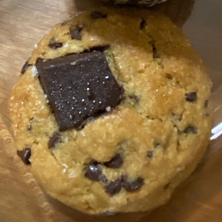 photo of Raebakesvegan Sea Salt Dark Chocolate Cookies shared by @pomwei on  17 May 2021 - review