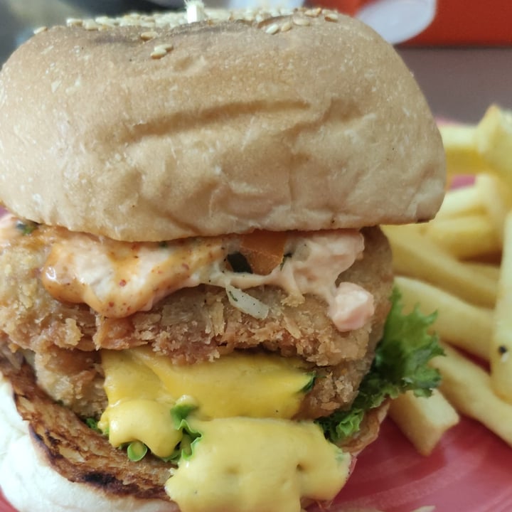 photo of The Sloth Fillet no fish burger shared by @stefietokee on  21 May 2021 - review