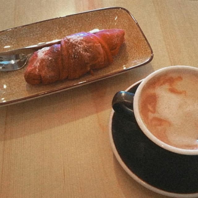 菜肴“Croissant de Remolacha”的照片