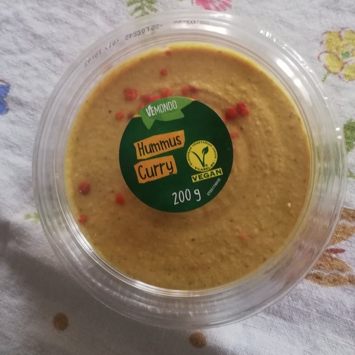 photo of Vemondo Hummus Curry shared by @progettocuoriliberi on  12 Mar 2022 - review