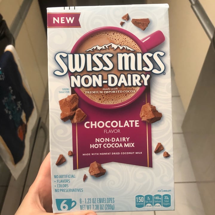 review photo of Swiss Miss Non-Dairy Chocolate Hot Cocoa Mix shared by @nftptldbyf on 13 Dec 2021 - review