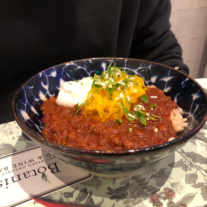 photo of Le Botaniste Chili Sin Carne shared by @carlottaferrero on  01 Sep 2021 - review